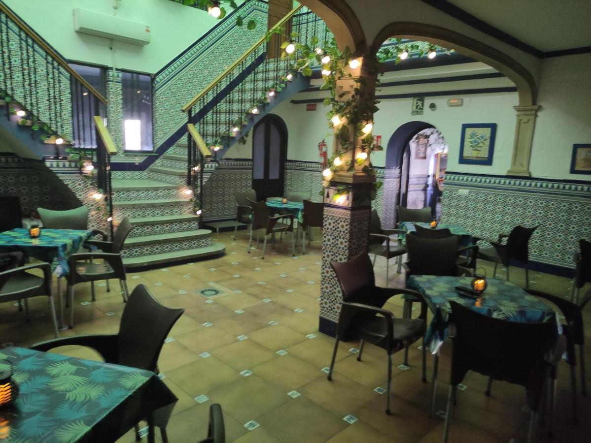 Hostal Restaurante Bar Cafeteria La Melchora Posadas Exterior photo